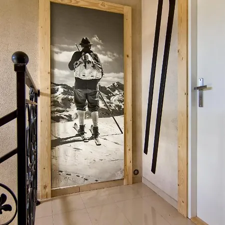 Skibowki アパートホテル *