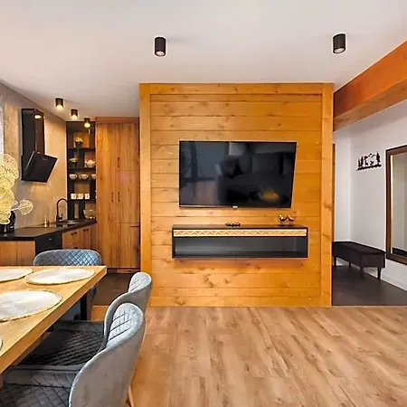 Skibowki Jacuzzi Apart Otel